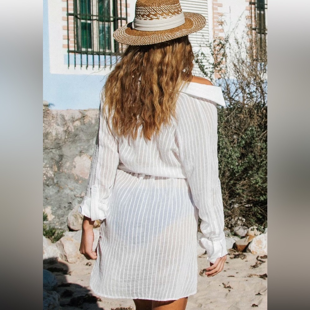 Cupshe Coverup Dress, NWT, (belt not included) - Picture 2 of 2